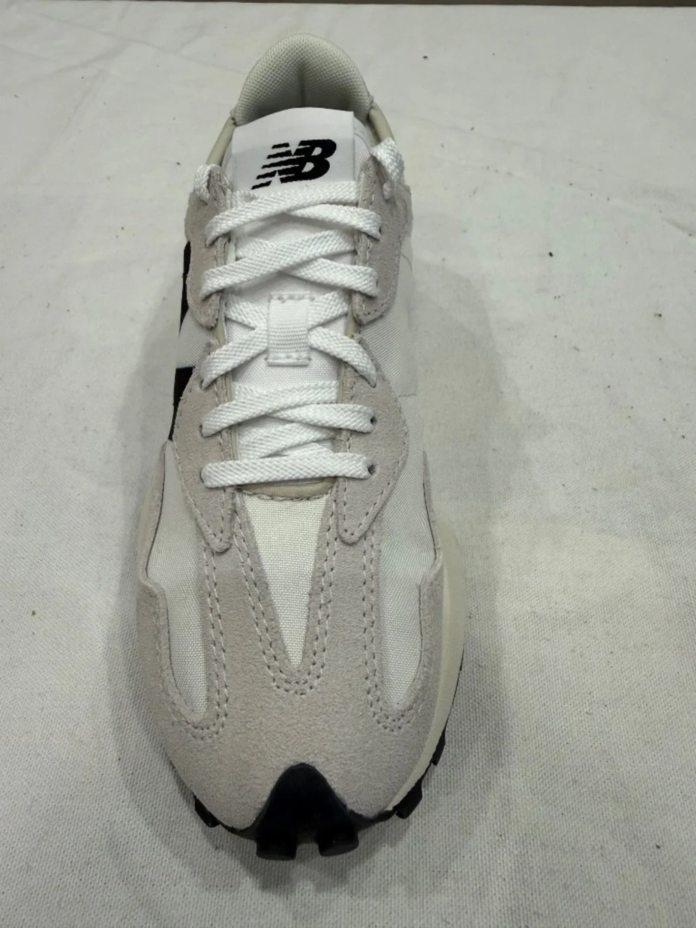 New Balance WS327FE Lifestyle Unisex Sneaker Color White/ Grey